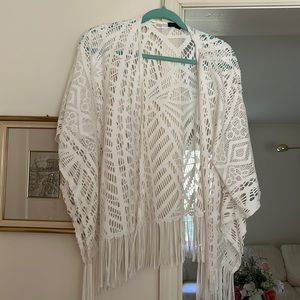 White fringe shawl